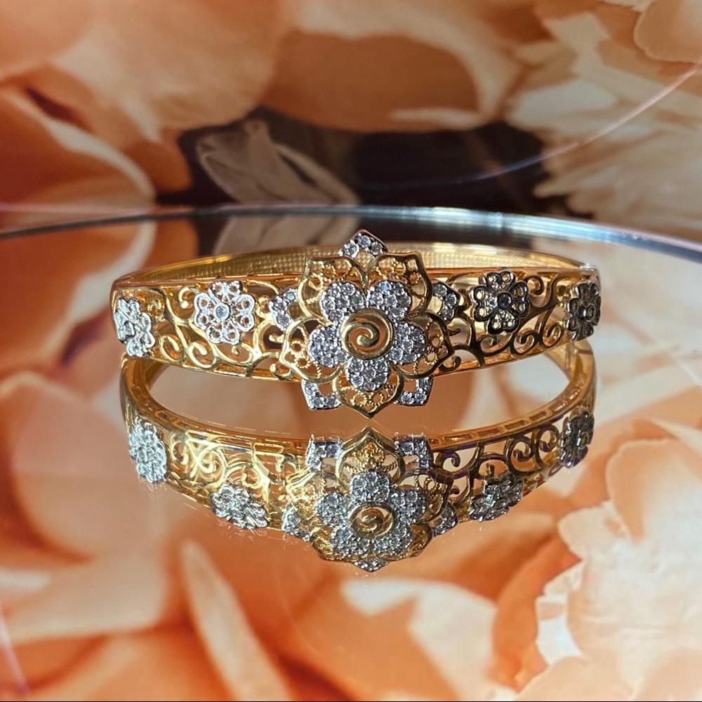 14k Bracelet - Gold {PRICE REDUCTION}